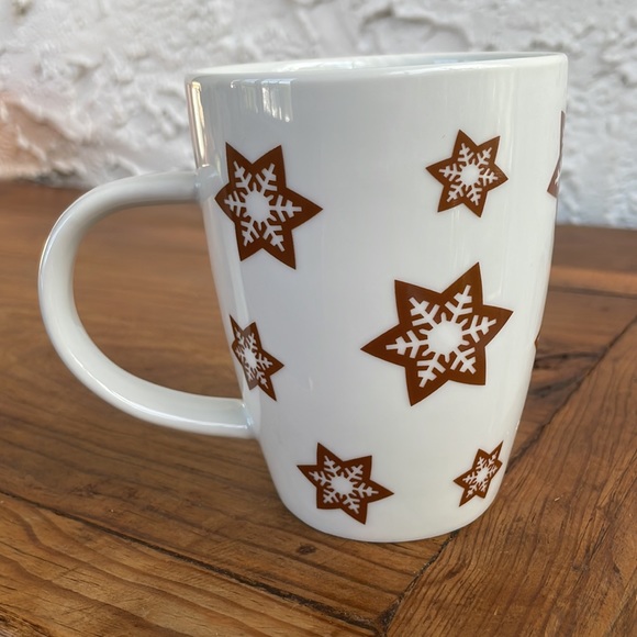 Crate&Barrel Skating Gingerbread Man Mug - Picture 2 of 16